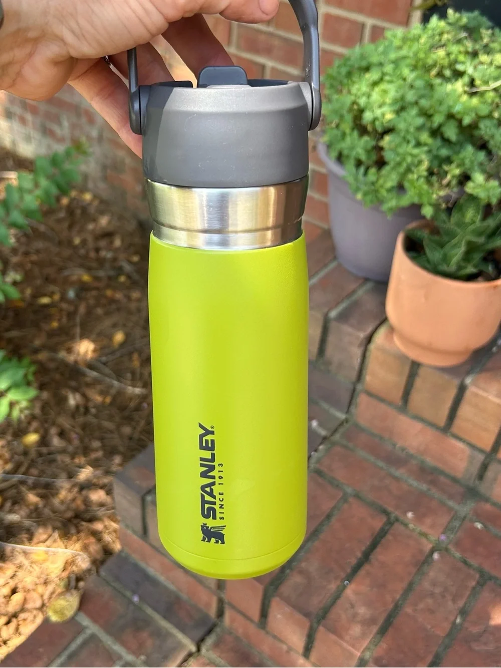 STANLEY 22 oz Green and Silver Insulated Stainless Steel Water Bottle